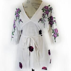 TAKA By Takawear White Cotton Embroidered Flowers Ladybug Top Tunic Blouse Small
